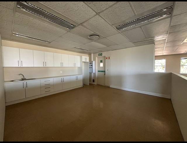 395M² OFFICE TO LET IN TYGER VALLEY